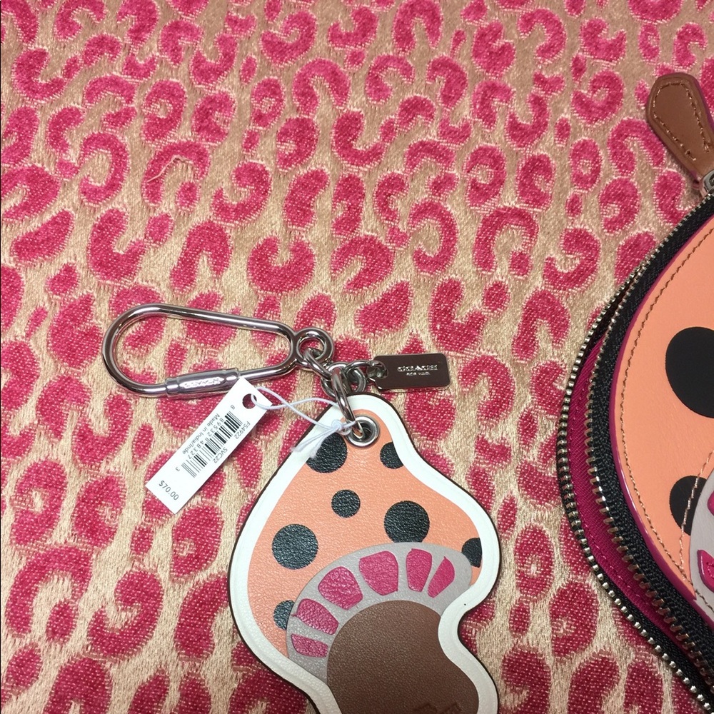 🟣 2 COACH MUSHROOM COIN PURSE BAG & KEY FOB. This listing is for 2 items. - Picture 7 of 8